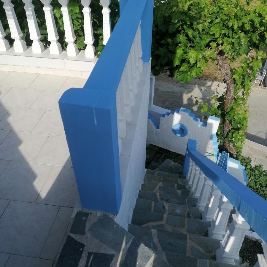 Sea Breeze Villa อาร์คานเยโลส ภายนอก รูปภาพ