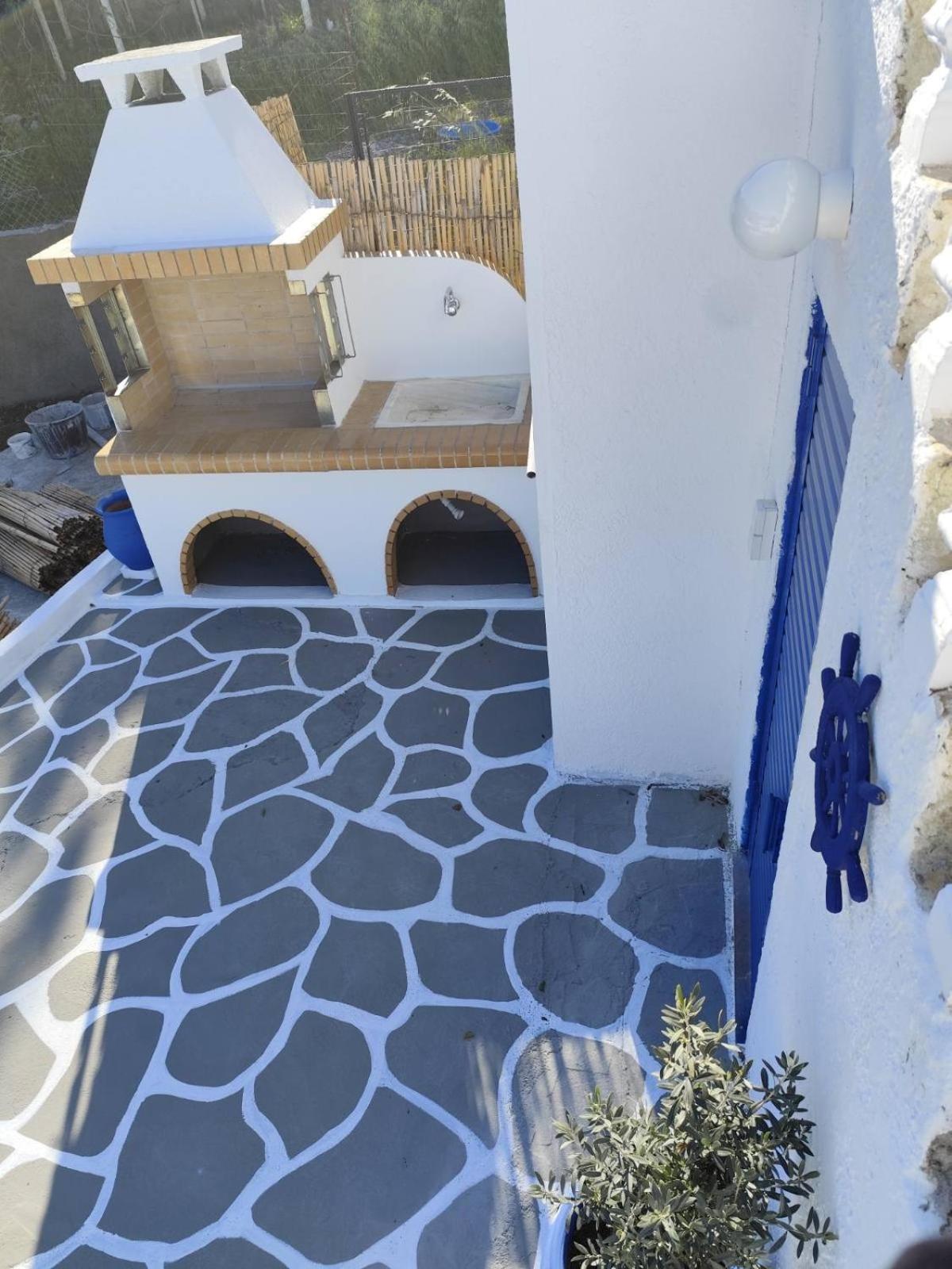 Sea Breeze Villa อาร์คานเยโลส ภายนอก รูปภาพ